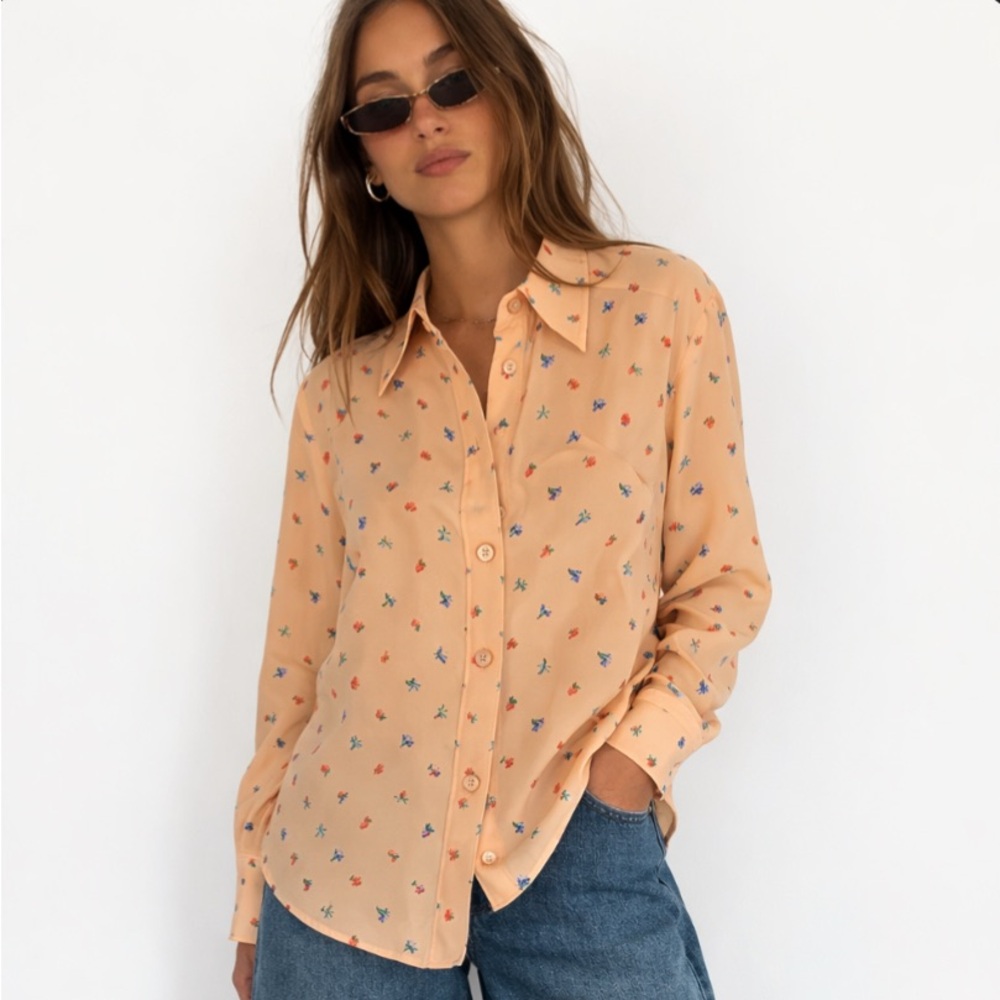 JOSEPH Silk Floral Blouse – Minimalist Designer Shirt – Effortless Parisian Chic